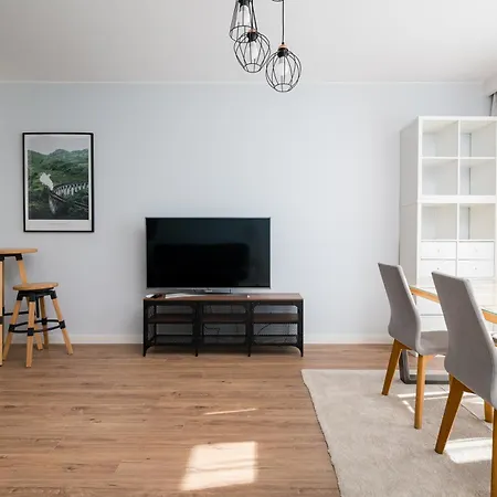 Business Mokotow Park 18 By Bookinghost