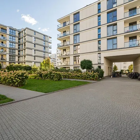 Business Mokotow Park 18 By Bookinghost Варшава