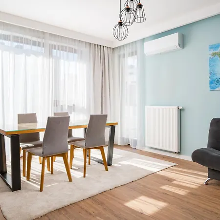 Business Mokotow Park 18 By Bookinghost